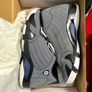 Air Jordan Retro 14